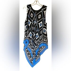 Vince Camuto Oversized hidden tank bandana Pancho size:medium